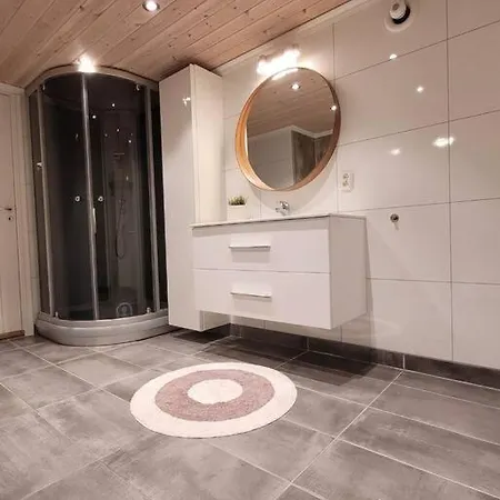 Riverside In Apartment *